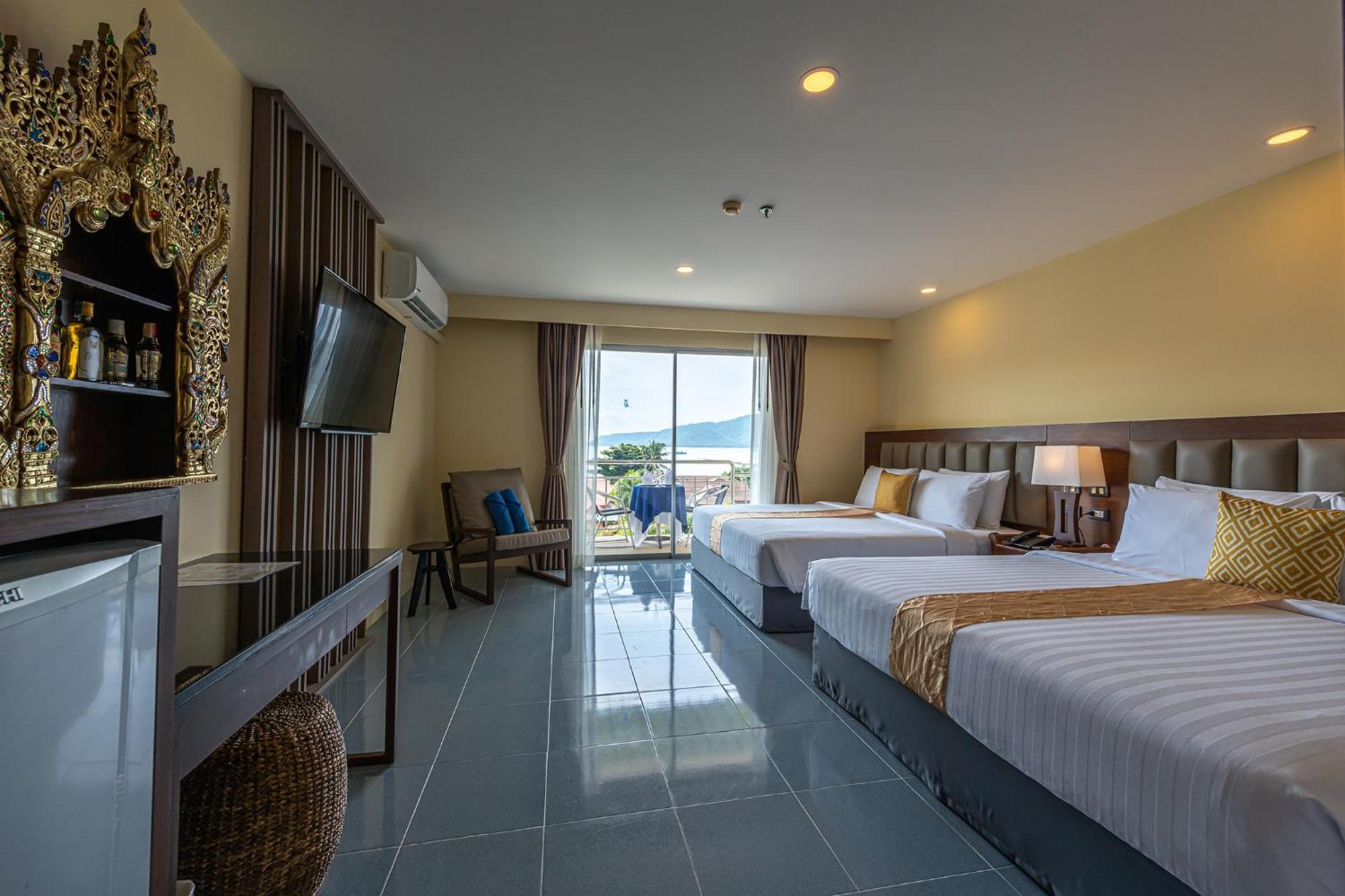 Blue Beach Grand Resort And Spa In Chalong Phuket By Dayuu Ban Saiyuan Exterior photo