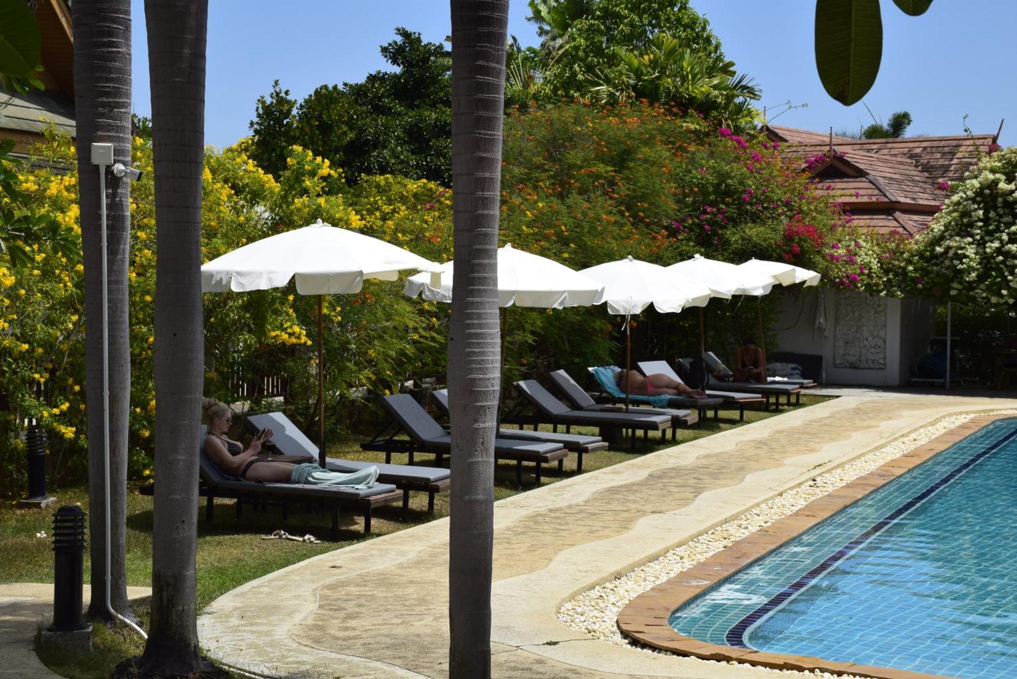 Blue Beach Grand Resort And Spa In Chalong Phuket By Dayuu Ban Saiyuan Exterior photo