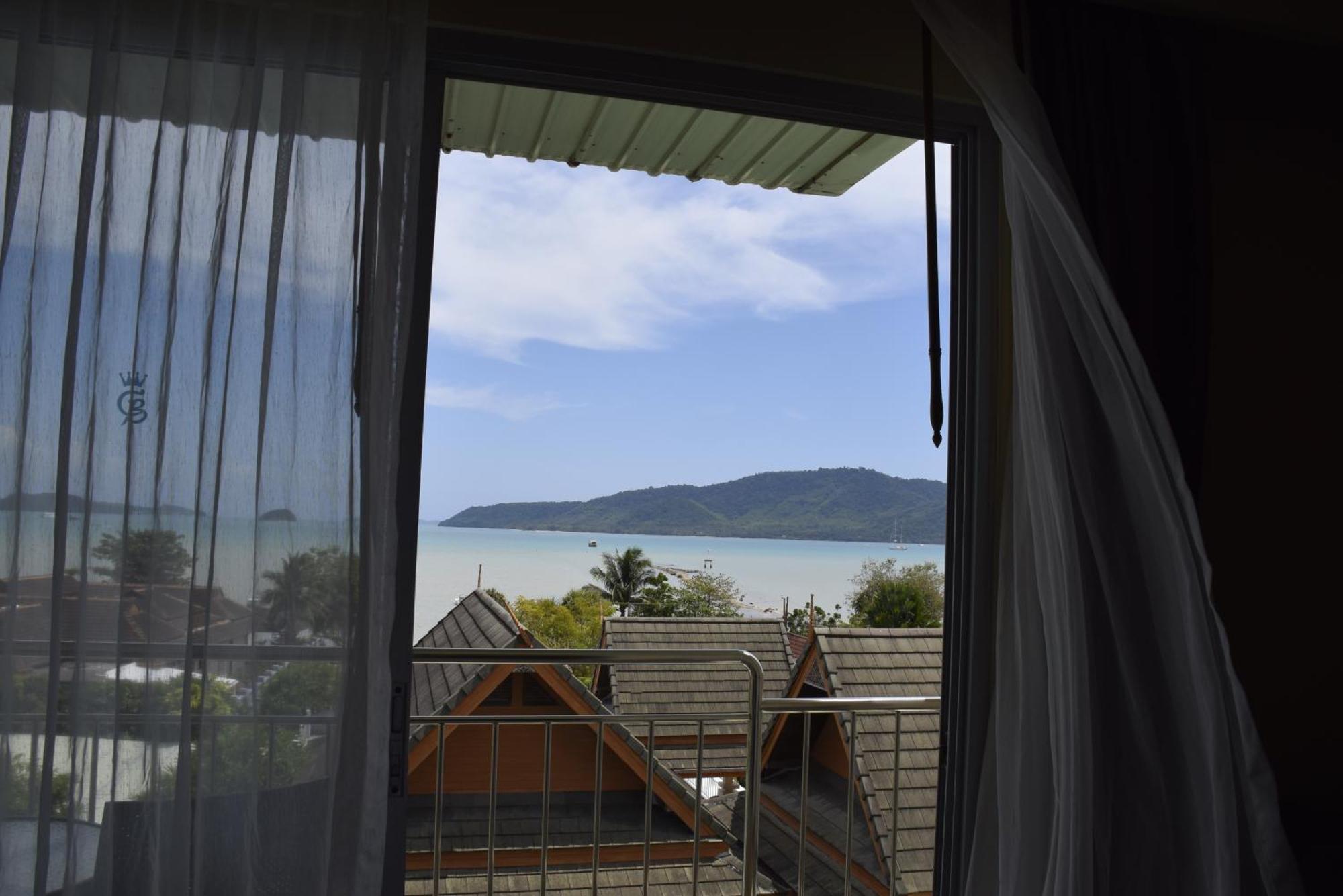 Blue Beach Grand Resort And Spa In Chalong Phuket By Dayuu Ban Saiyuan Exterior photo